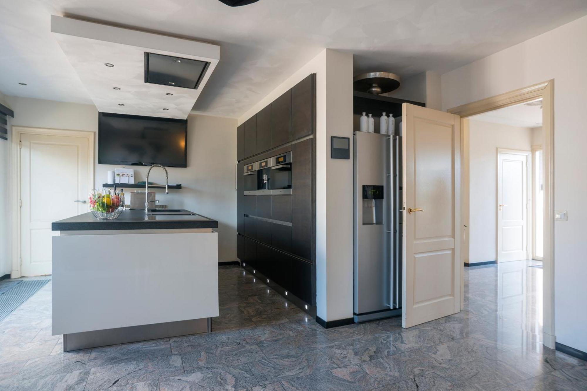 Xxl House With Free Parking & 3 Bedrooms 튈뷔르흐 외부 사진