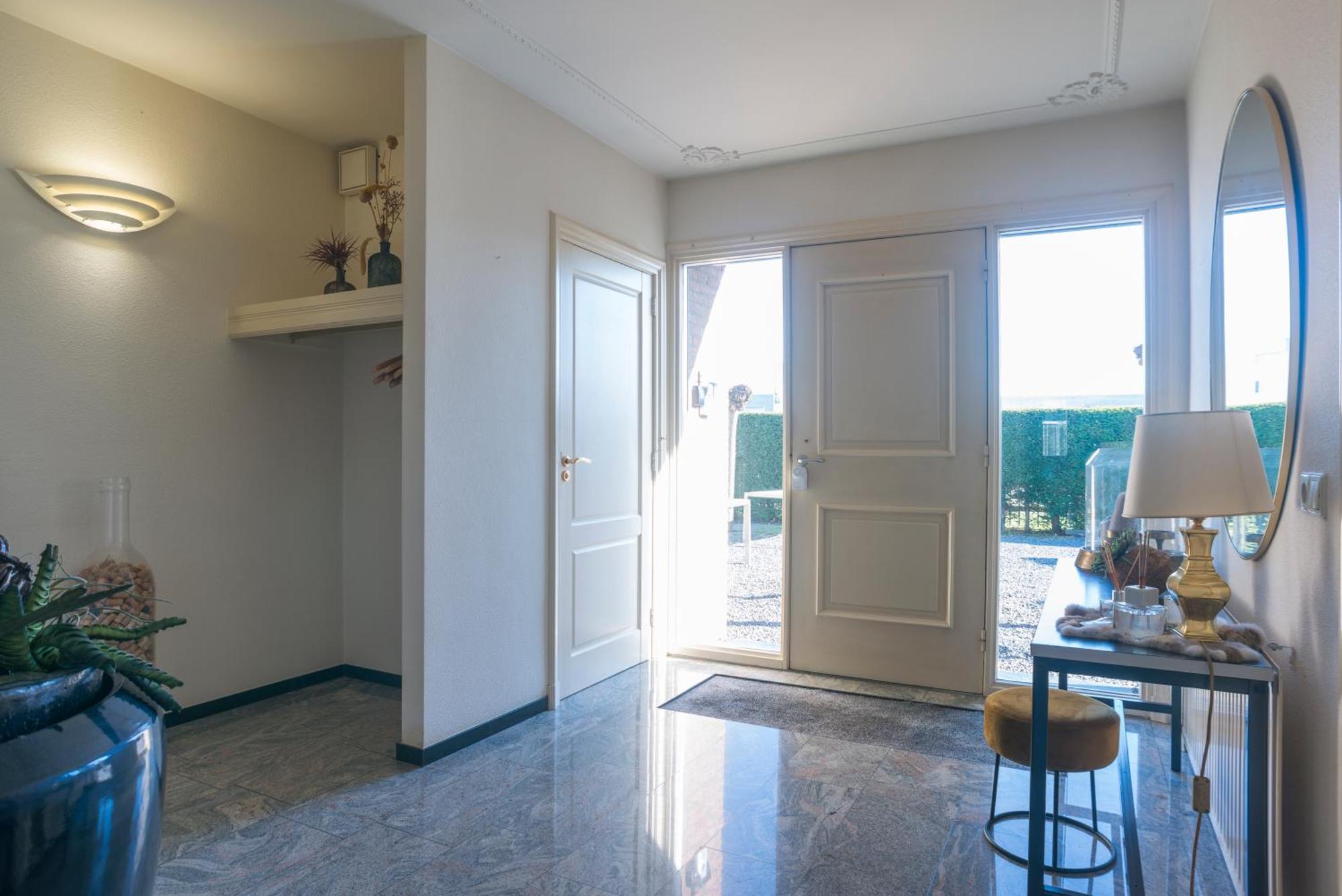 Xxl House With Free Parking & 3 Bedrooms 튈뷔르흐 외부 사진