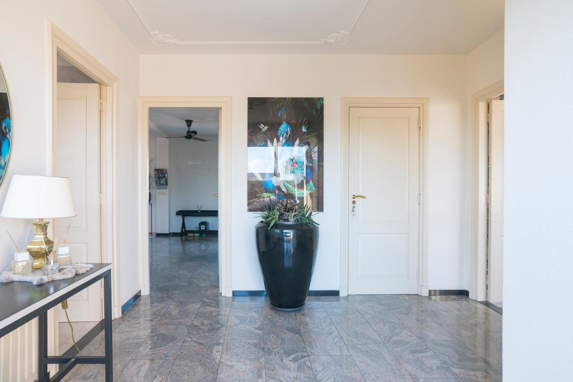 Xxl House With Free Parking & 3 Bedrooms 튈뷔르흐 외부 사진